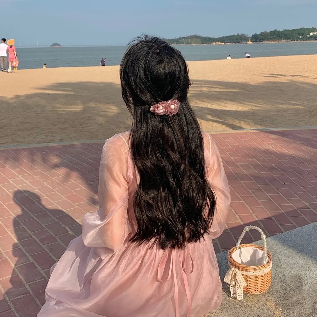 怪力侍卫陈思思